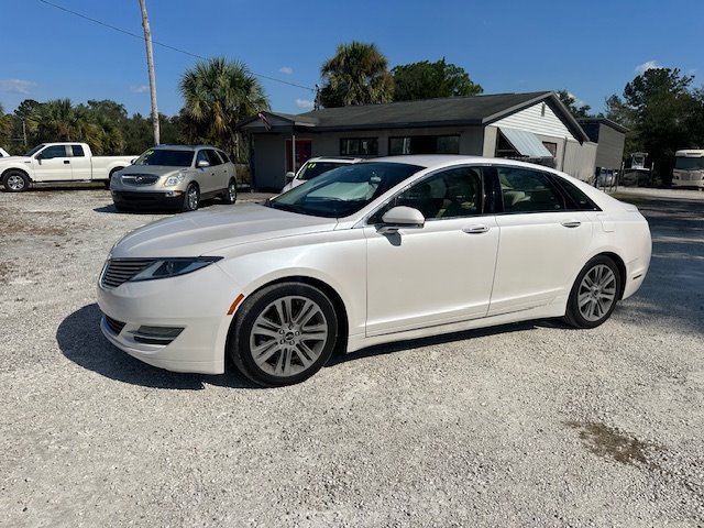 Lincoln MKZ's photo