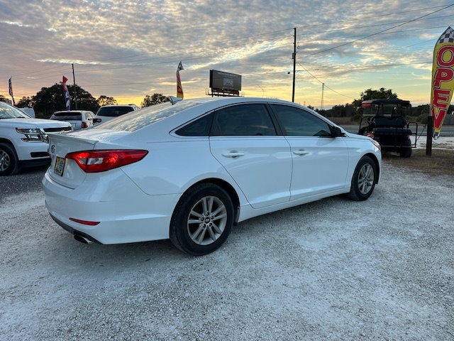 2015 Hyundai Sonata SE photo 3