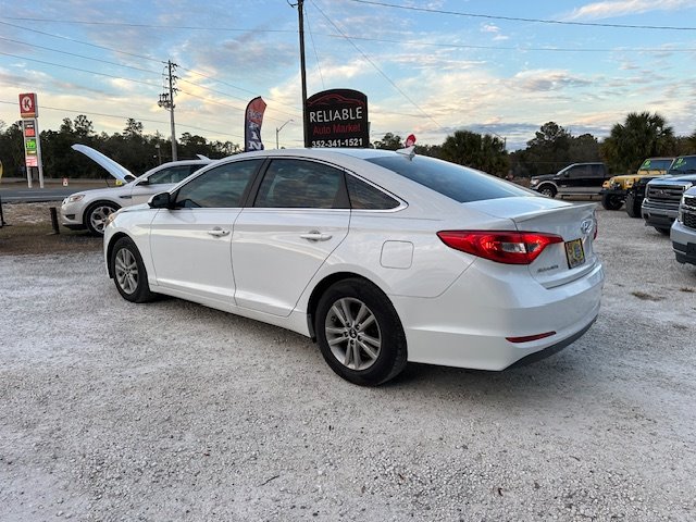 2015 Hyundai Sonata SE photo 4